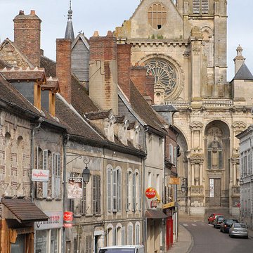 Église Notre-Dame-de-lAssomption de Villeneuve-sur-Yonne