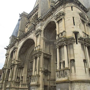 Église Notre-Dame-de-lAssomption de Villeneuve-sur-Yonne