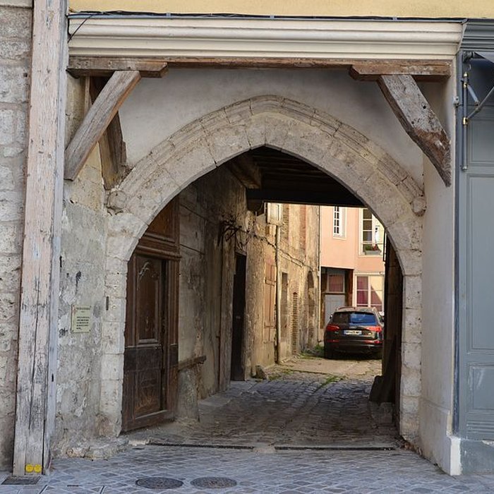 Photo de Maison dite aussi ancienne salle de justice et hôtel de ville ou du Perron ou le Parloir aux Bourgeois ou des Trois Rois