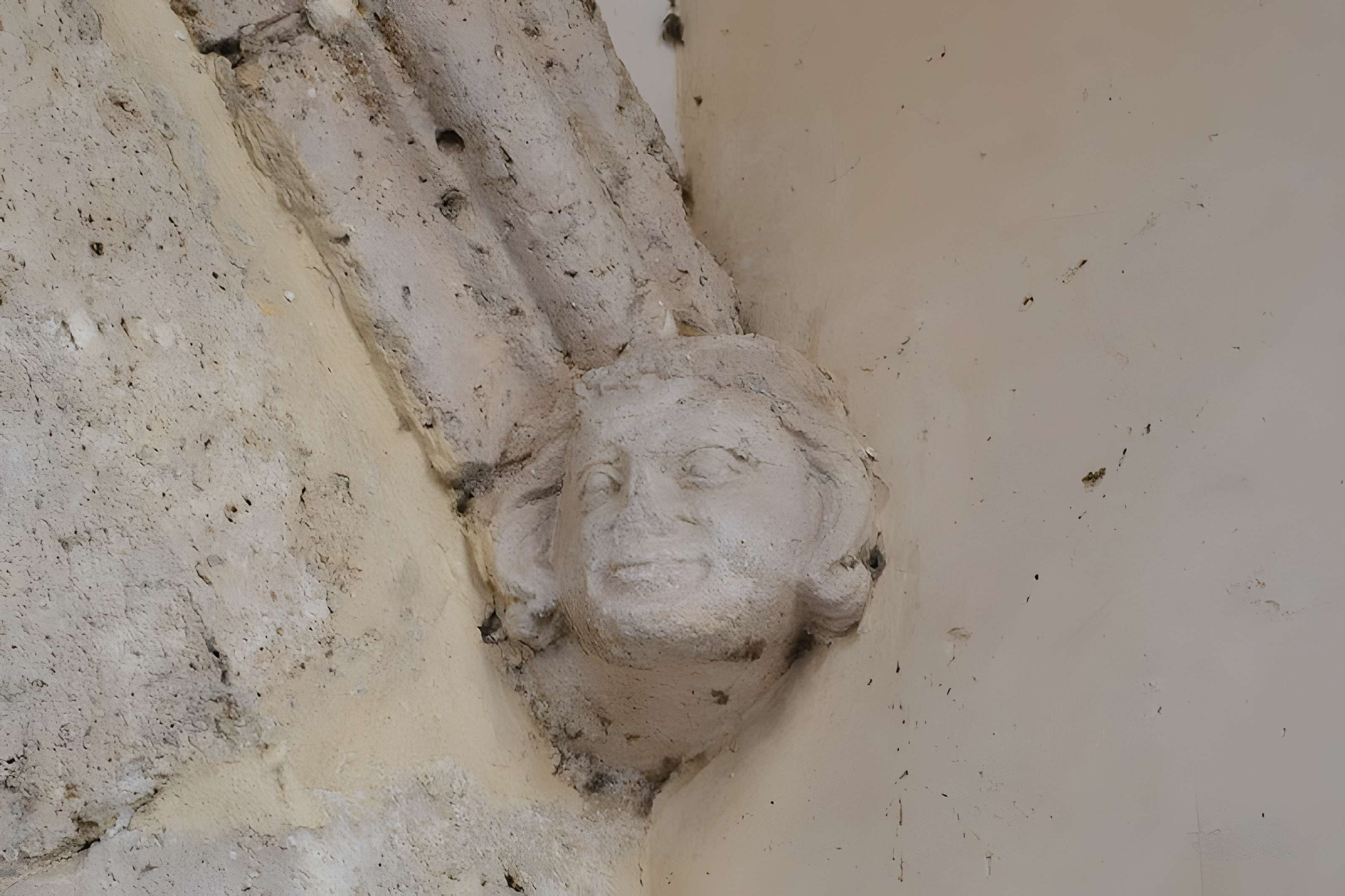 Maison dite aussi ancienne salle de justice et hôtel de ville ou du Perron ou le Parloir aux Bourgeois ou des Trois Rois