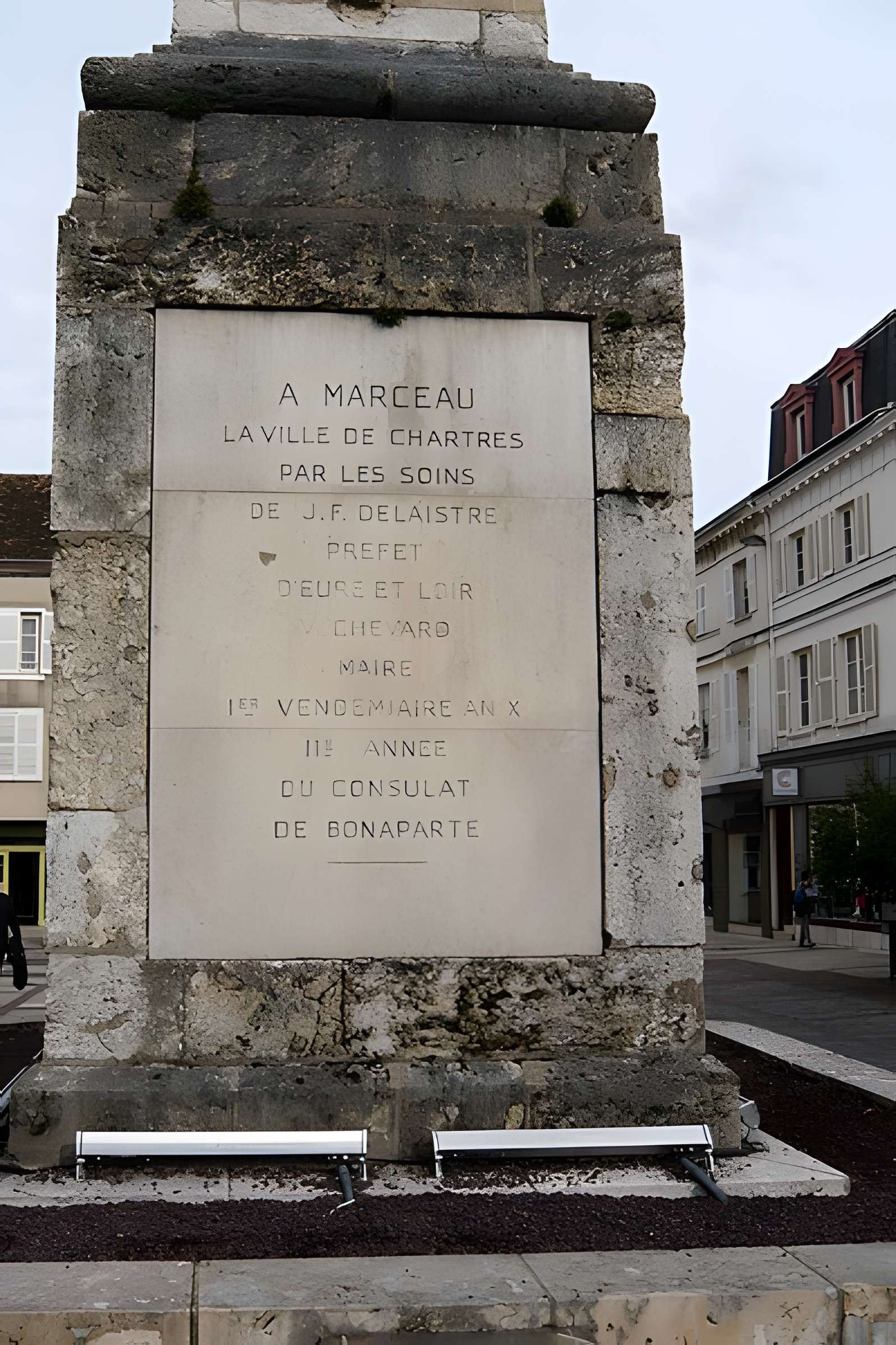 Monument à Marceau