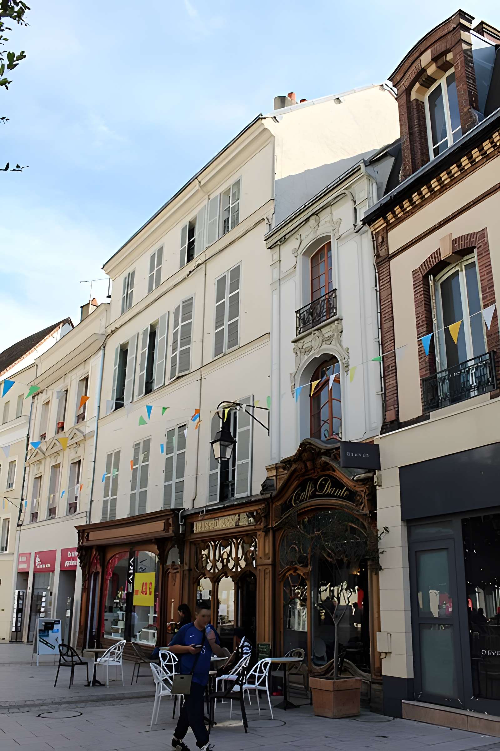 Anciennes imprimeries Lefèbvre et ancienne librairie Broult-Dividis