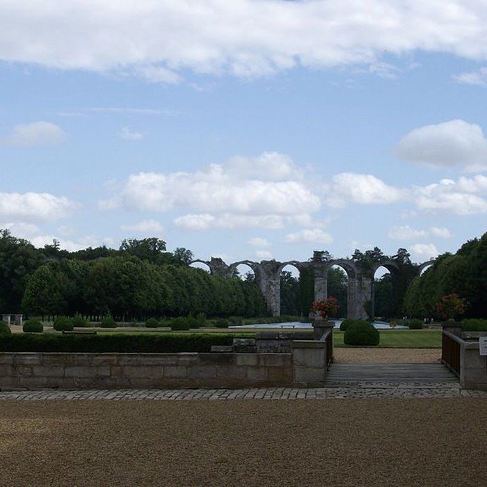 Photo de Ancien aqueduc de Pontgouin à Versailles également sur communes de Berchères-Saint-Germain et Pontgouin