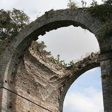 Ancien aqueduc de Pontgouin à Versailles également sur communes de Berchères-Saint-Germain et Pontgouin