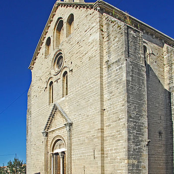 Photo de Église Notre-Dame-du-Lac du Thor