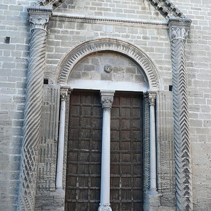 Photo de Église Notre-Dame-du-Lac du Thor