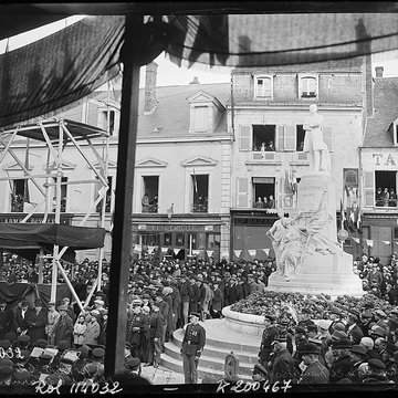 Monument de Paul Deschanel