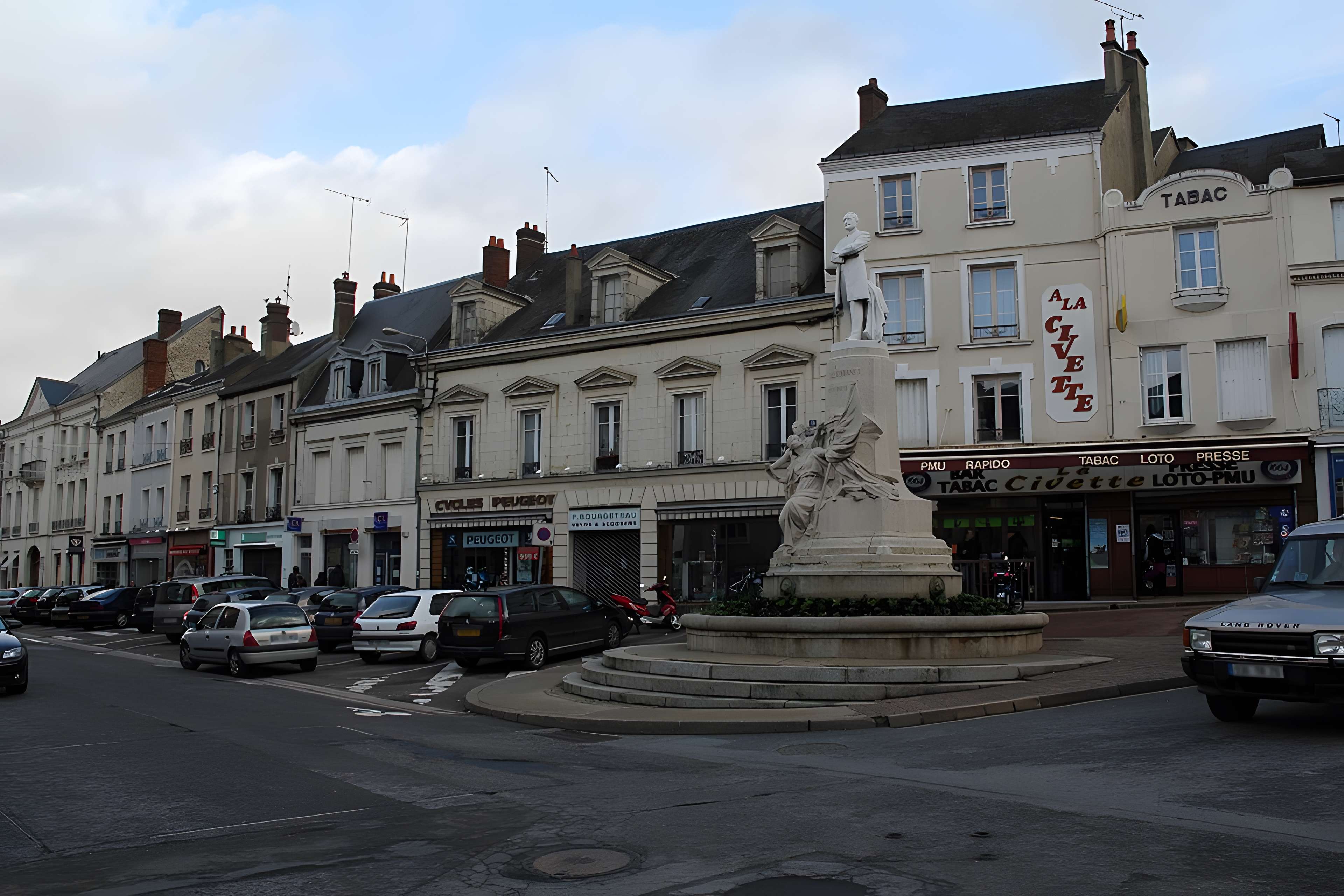 Monument de Paul Deschanel