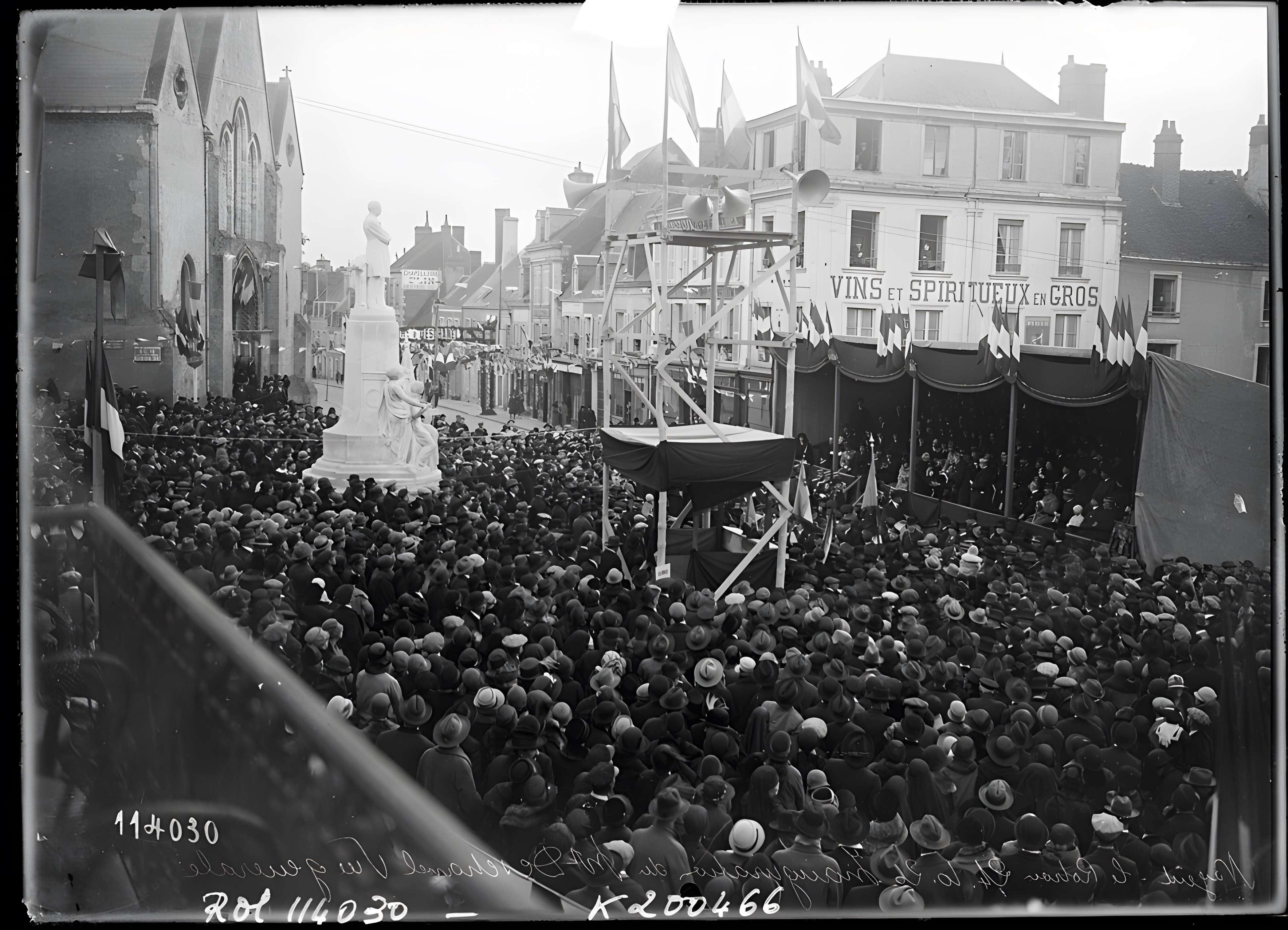 Monument de Paul Deschanel