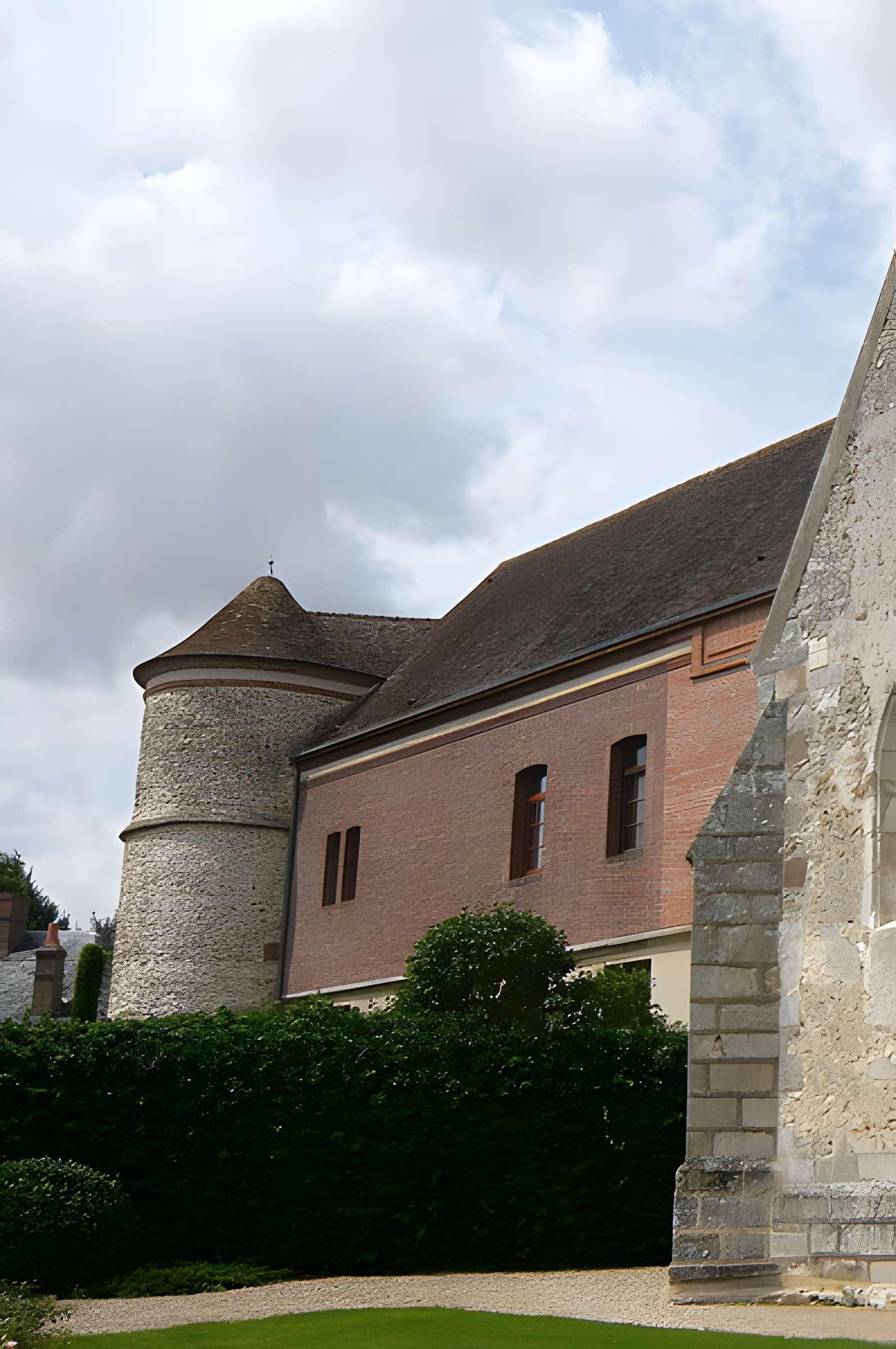 Bâtiments et sols de l'ancienne ferme seigneuriale