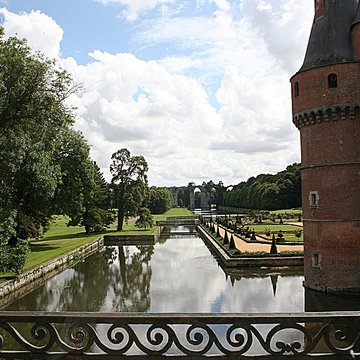 Ancien aqueduc de Pontgouin à Versailles également sur communes de Maintenon et Berchères-Saint-Germain