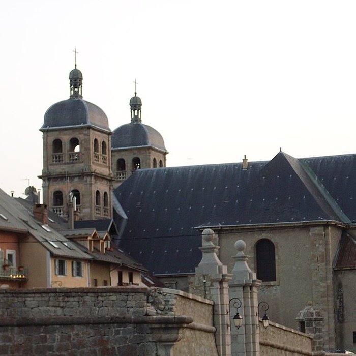 Photo de Église Notre-Dame-et-Saint-Nicolas de Briançon