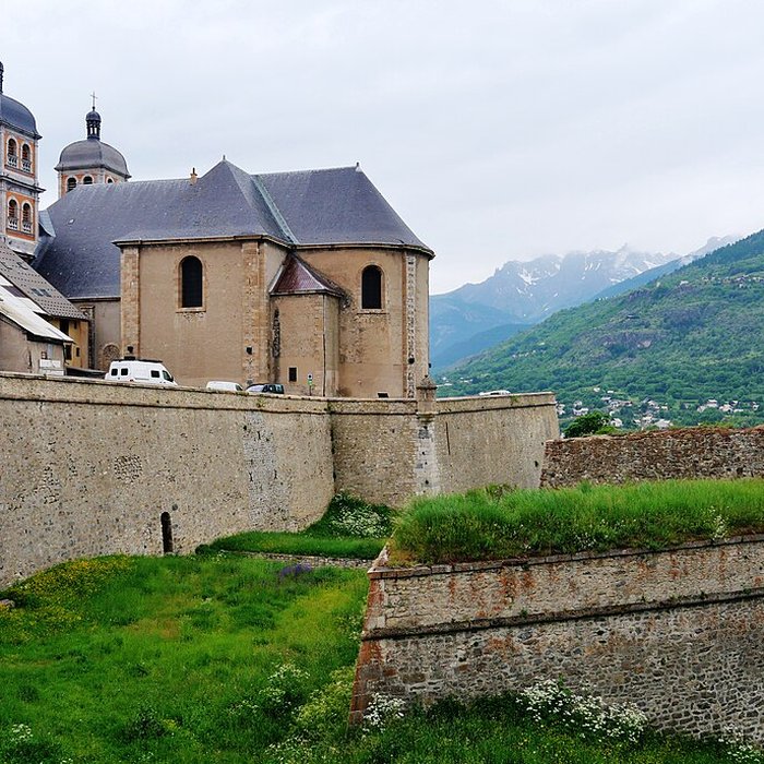 Photo de Église Notre-Dame-et-Saint-Nicolas de Briançon