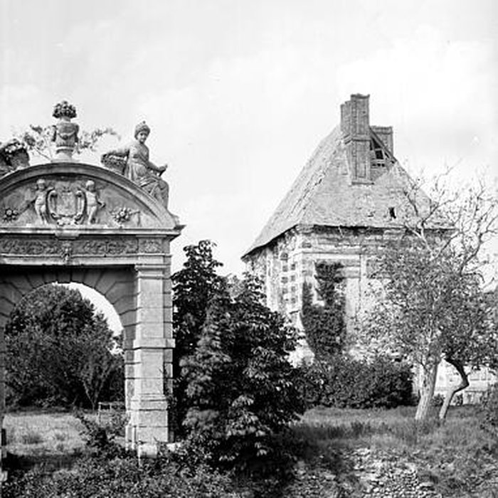 Photo de Ruines du château du XVIIe siècle