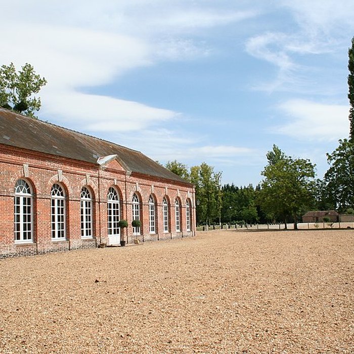 Photo de Château de Courtalain et ses dépendances