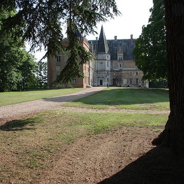 Château de Courtalain et ses dépendances