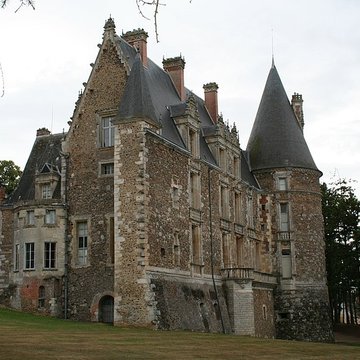 Château de Courtalain et ses dépendances