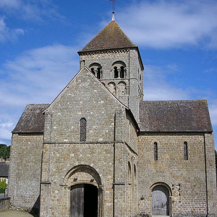 Photo de Eglise Notre-Dame-sur-lEau ou Notre-Dame-sous-lEau