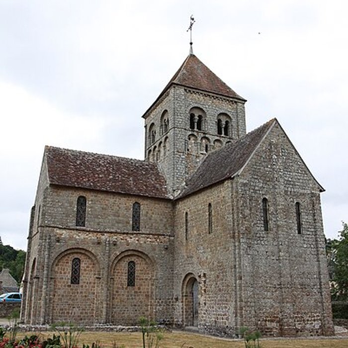 Photo de Eglise Notre-Dame-sur-lEau ou Notre-Dame-sous-lEau