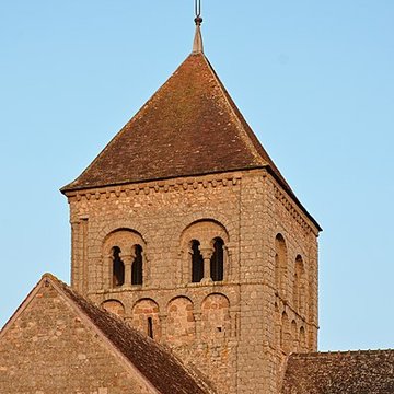Eglise Notre-Dame-sur-lEau ou Notre-Dame-sous-lEau