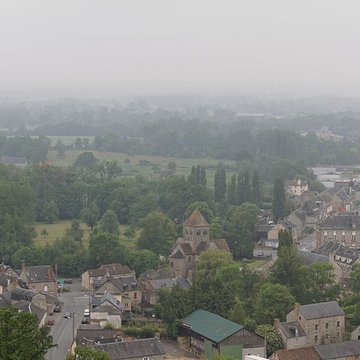 Eglise Notre-Dame-sur-lEau ou Notre-Dame-sous-lEau