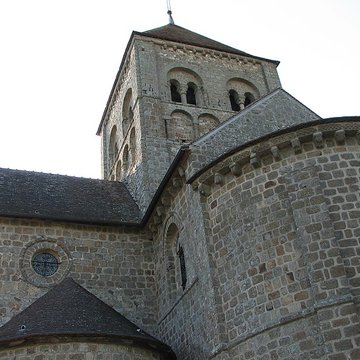 Eglise Notre-Dame-sur-lEau ou Notre-Dame-sous-lEau