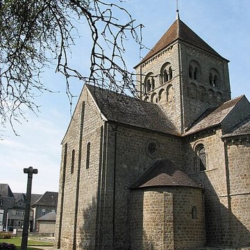 Eglise Notre-Dame-sur-lEau ou Notre-Dame-sous-lEau