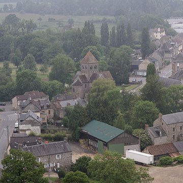 Eglise Notre-Dame-sur-lEau ou Notre-Dame-sous-lEau