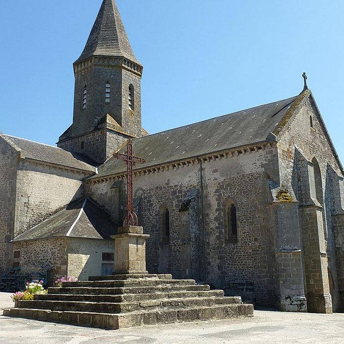 Photo de Église paroissiale Saint-Thyrse de Châteauponsac