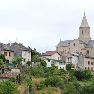 Église paroissiale Saint-Thyrse de Châteauponsac