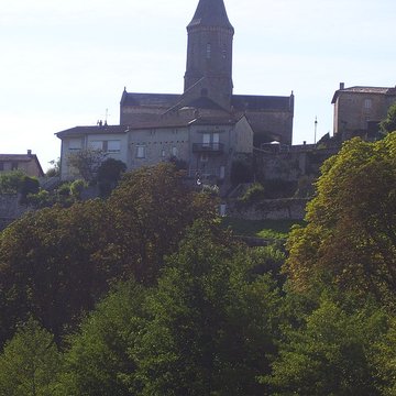 Église paroissiale Saint-Thyrse de Châteauponsac