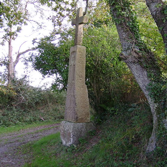 Photo de Croix dite des Douze Apôtres