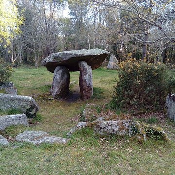Menhir de Kerdalaë-Lesconil