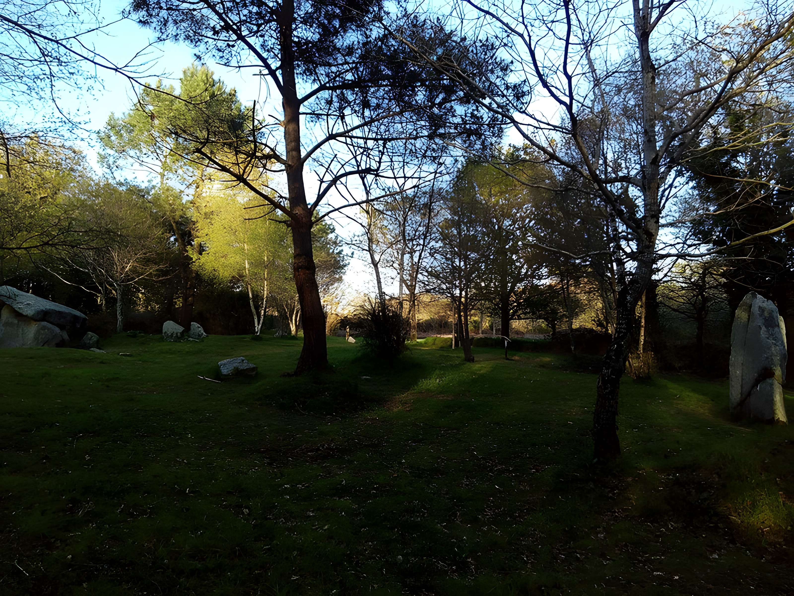 Menhir de Kerdalaë-Lesconil