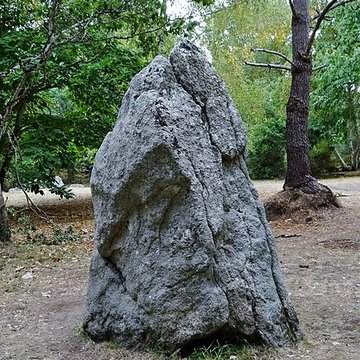 Monuments mégalithiques près de Tronval
