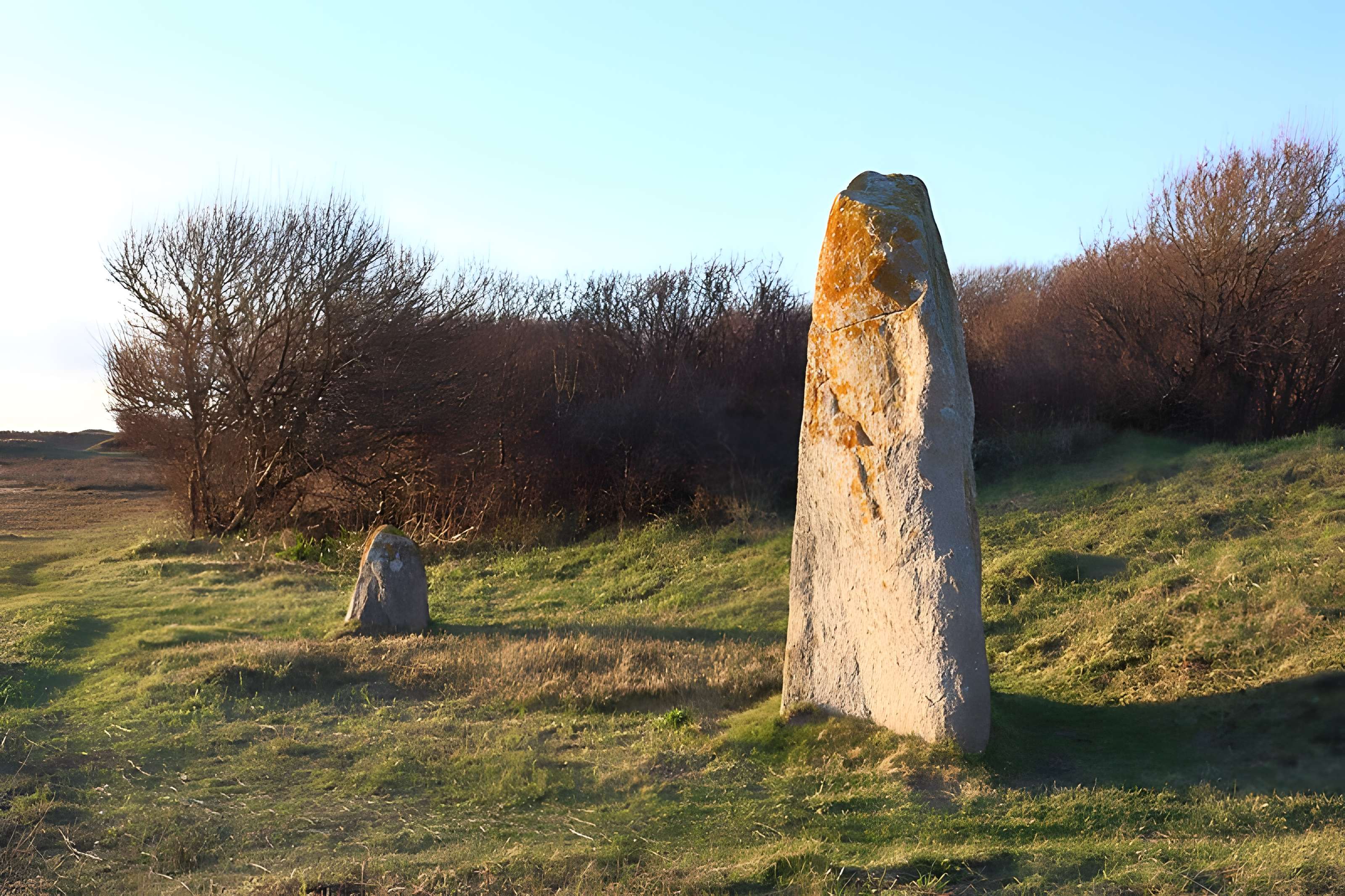 Deux menhirs