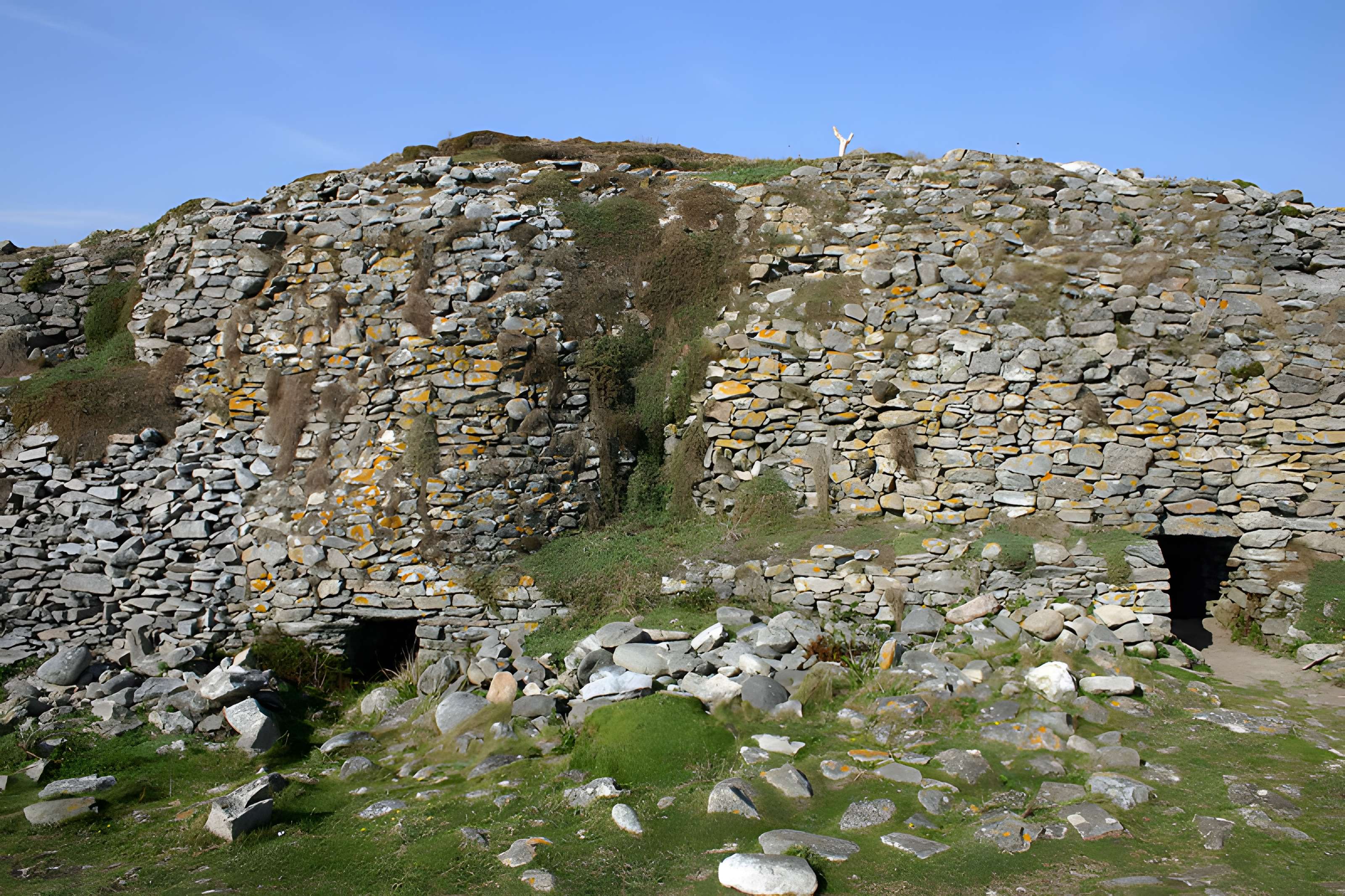Tumulus à dolmen