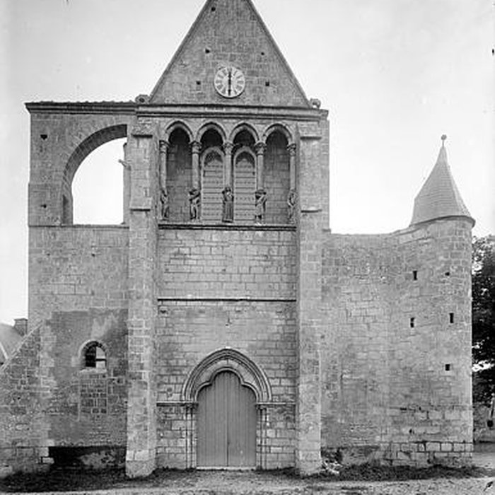 Photo de Église Saint-Adrien de Mailly-le-Château