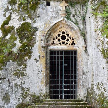 Chapelle monolithe de Caudon
