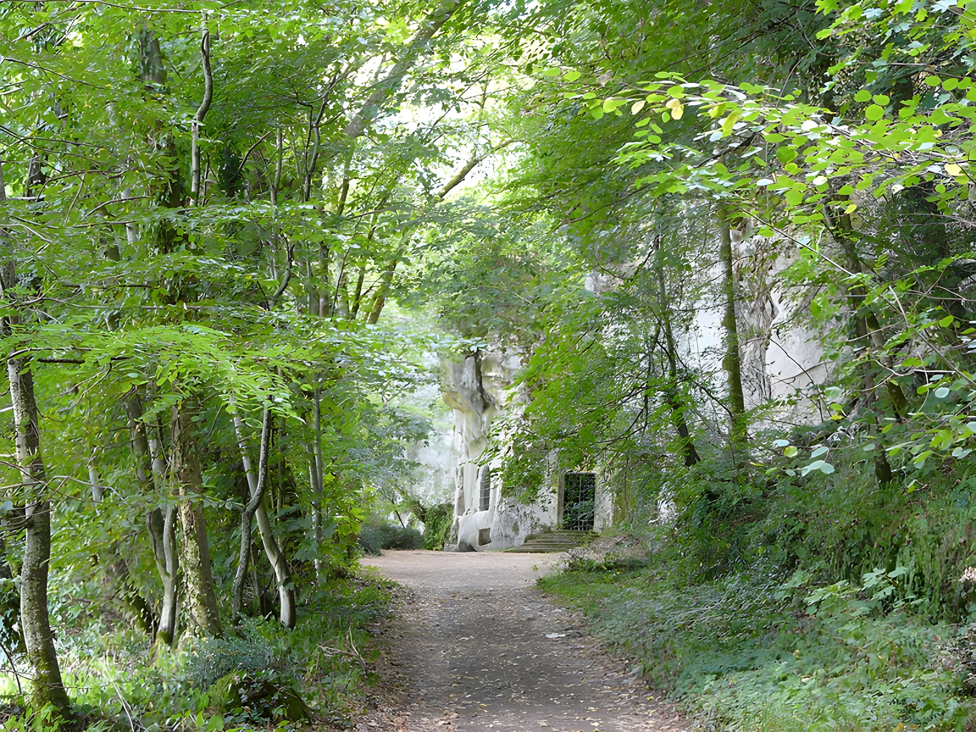 Chapelle monolithe de Caudon
