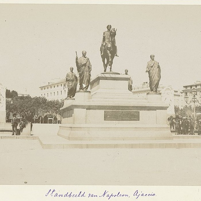 Photo de Monument commémoratif Napoléon 1er et ses frères