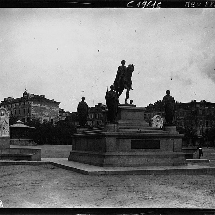 Photo de Monument commémoratif Napoléon 1er et ses frères
