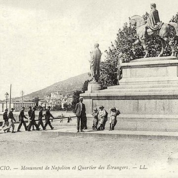 Monument commémoratif Napoléon 1er et ses frères