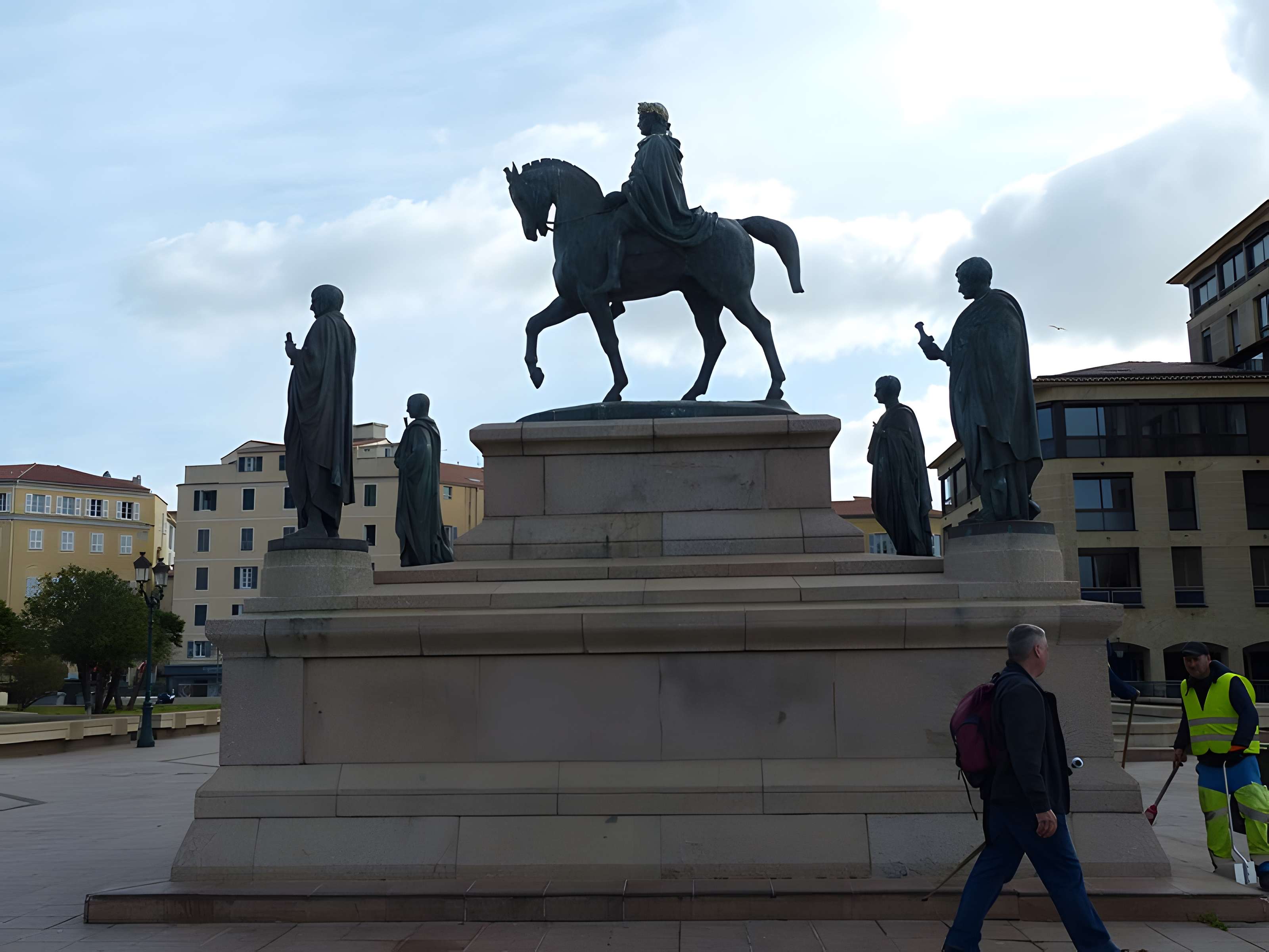 Monument commémoratif Napoléon 1er et ses frères