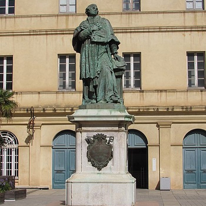 Photo de Statue du cardinal Fesch