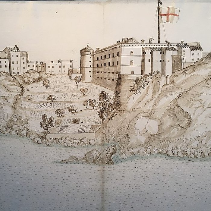 Photo de Enceinte fortifiée dite citadelle et palais du Gouverneur, partiellement aménagé en Musée dEthnographie