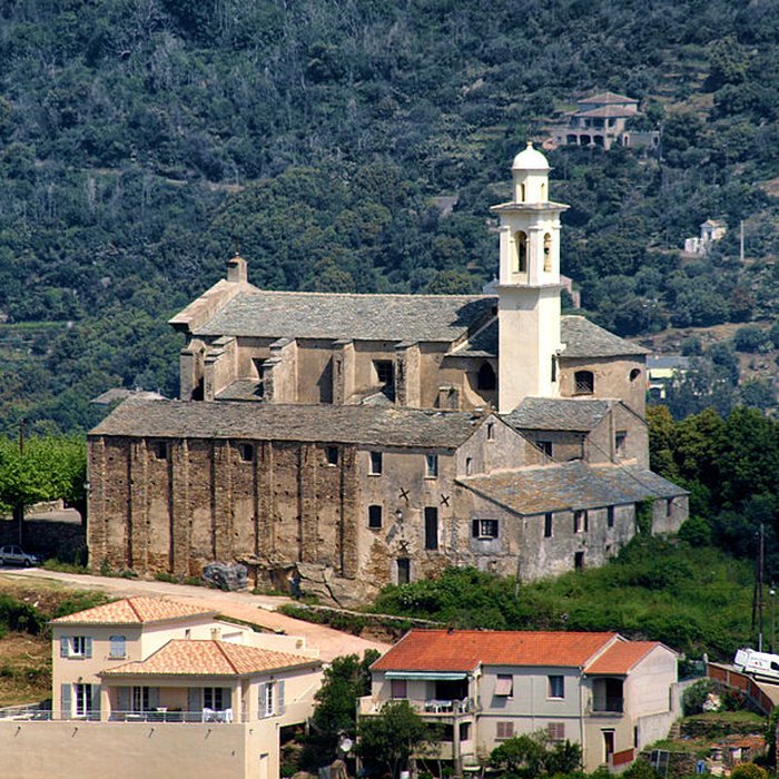 Photo de Complexe architectural composé de l’église paroissiale, le clocher, la chapelle de la confrérie sainte-Croix, la sacristie et l’ancien presbytère