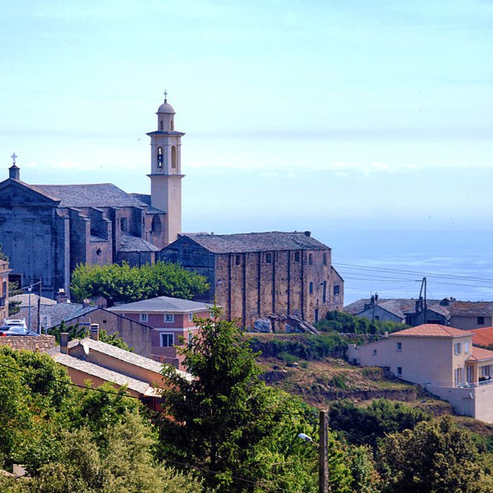Photo de Complexe architectural composé de l’église paroissiale, le clocher, la chapelle de la confrérie sainte-Croix, la sacristie et l’ancien presbytère