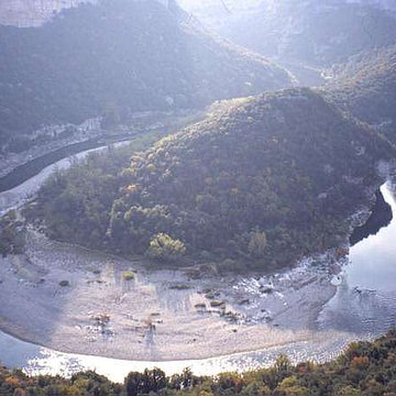Vestiges ruines du site de la Magdeleine