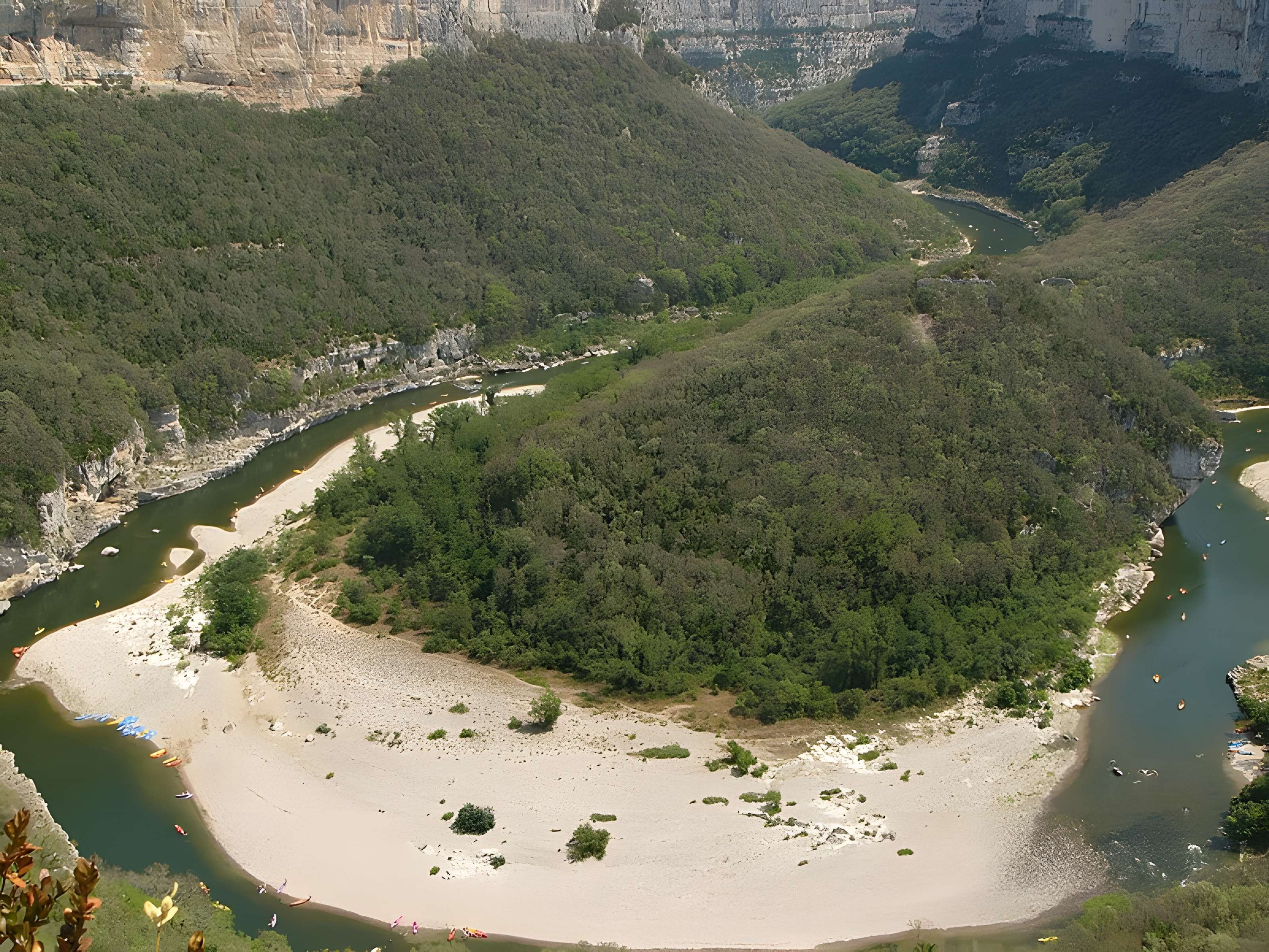 Vestiges (ruines) du site de la Magdeleine